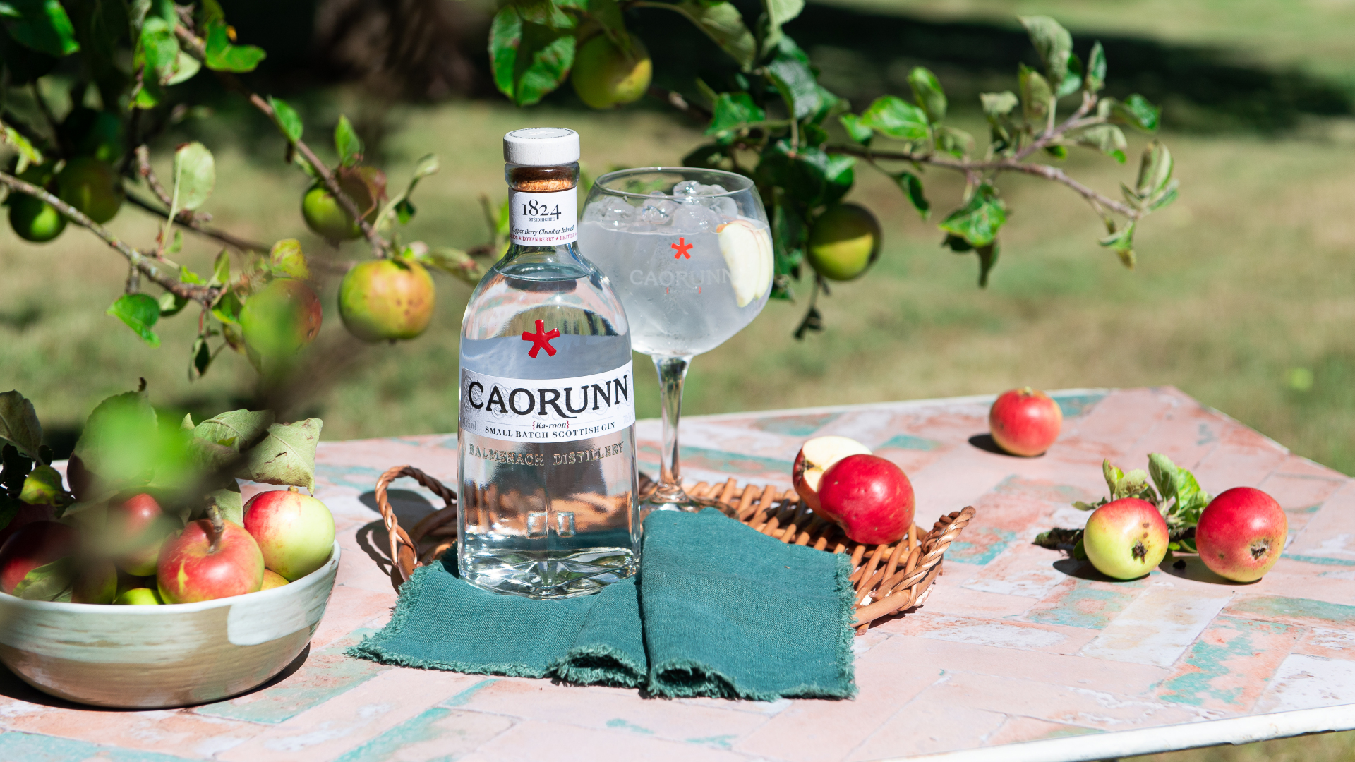 Caorunn Classic Outdoor With Serve Landscape